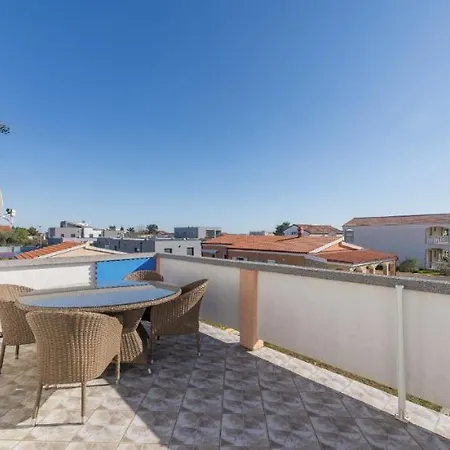 Aurum Luxury Apartments Vir Exterior photo