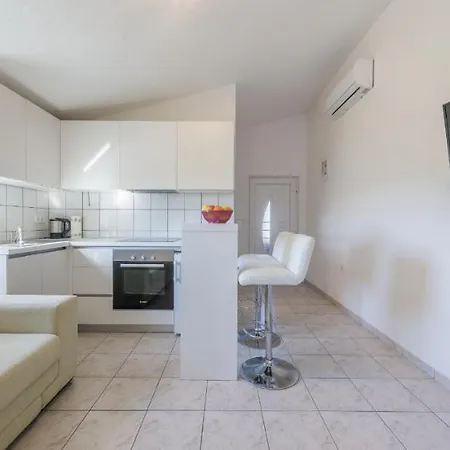 Aurum Luxury Apartments Vir Exterior photo