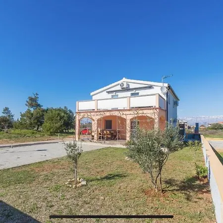 Aurum Luxury Apartments Vir Exterior photo